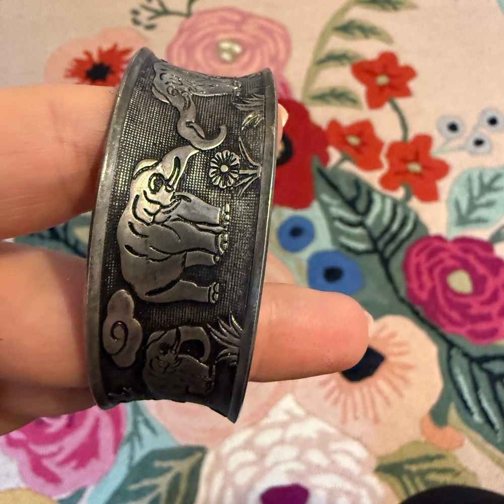 Intricate Antique Japanese Signed Silver Elephant Cuff Bracelet